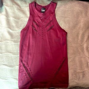 VICTORIA SECRET SPORT TANK TOP